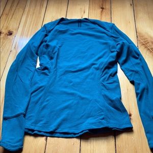Lululemon long sleeve running shirt size 6